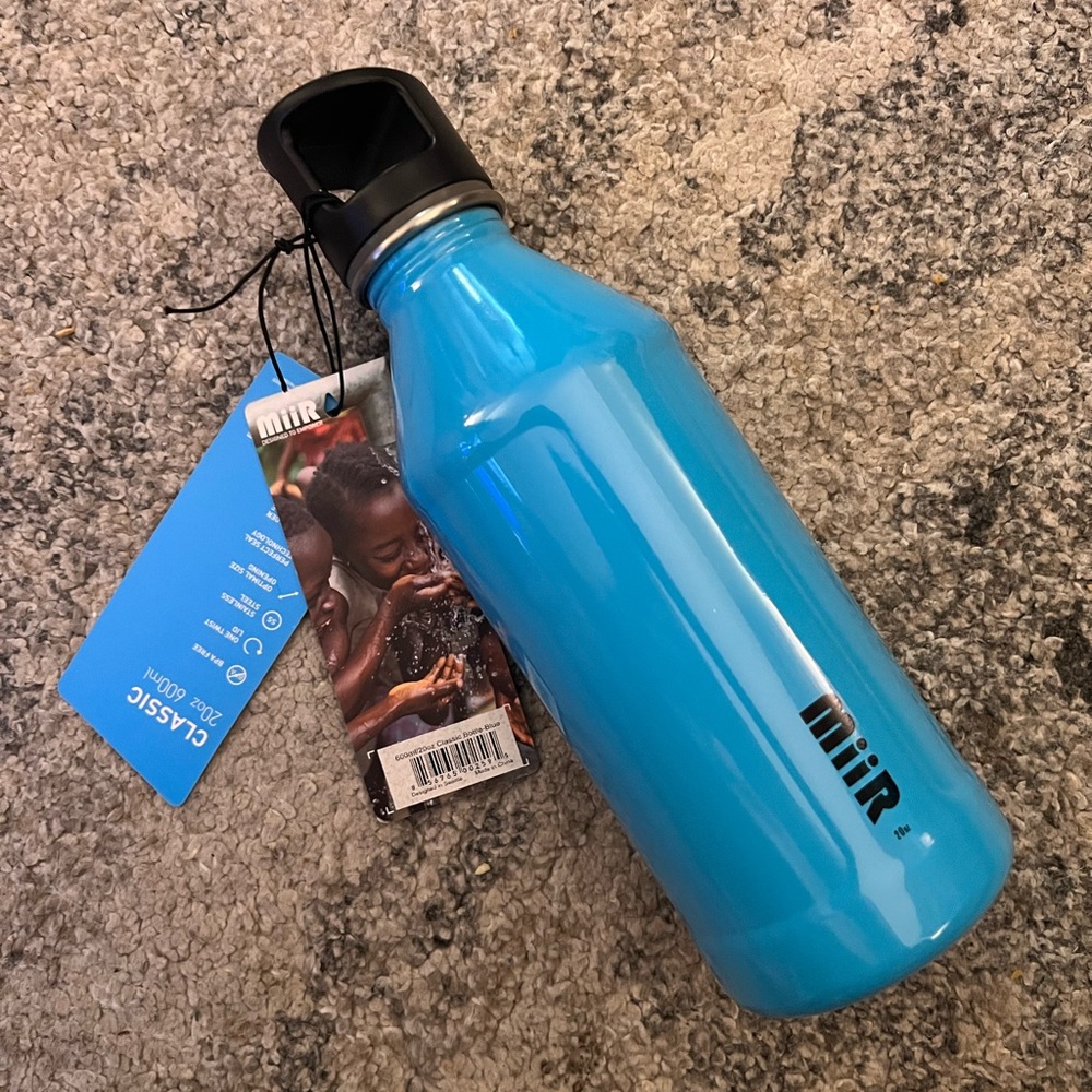 20oz Miir Classic Blue Bottle with loop metal